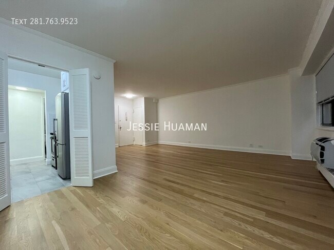 Photo - 420 E 79th St Unidad 1AA