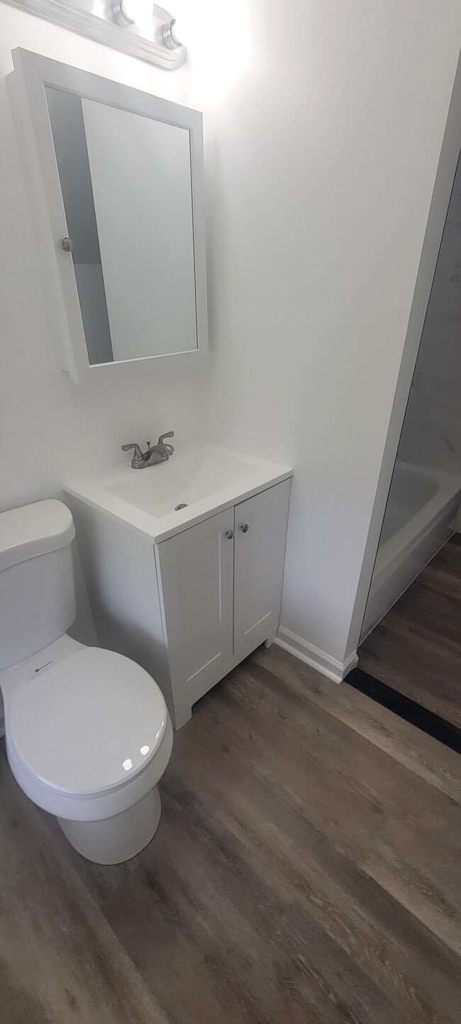 Photo - 11013B Coffman Ave