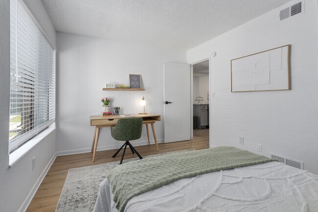 Robin Hill Apartments