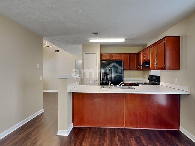 Photo - 1212 Wembley Dr