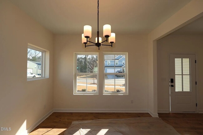 Photo - Room in House on Dimaggio Dr