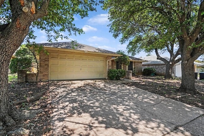 Photo - 2608 Green Ridge St