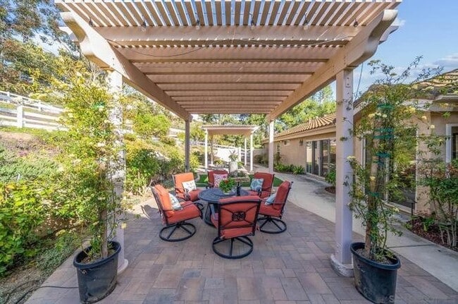 Photo - 7102 Vía Mariposa Norte