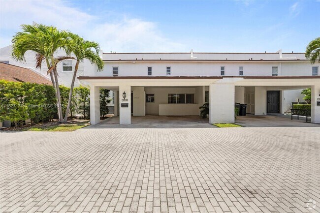 Building Photo - 7508 SW 58th Ave Rental