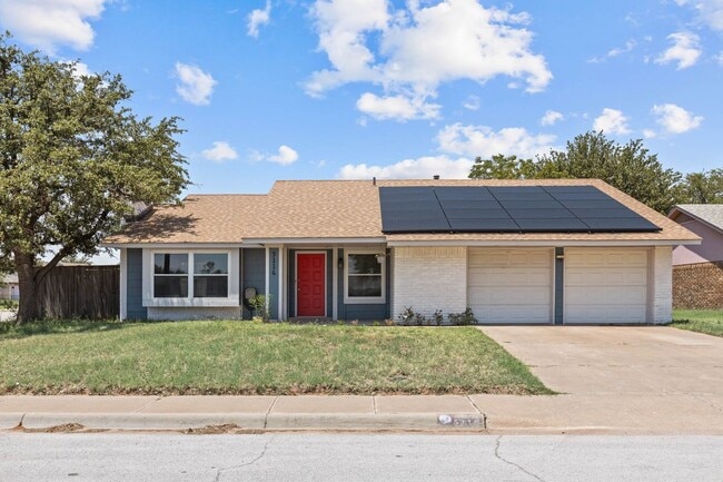 Building Photo - 5116 Canadian Ave