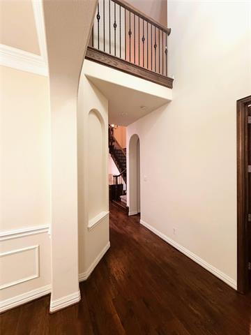 Photo - 2215 Longview Rd