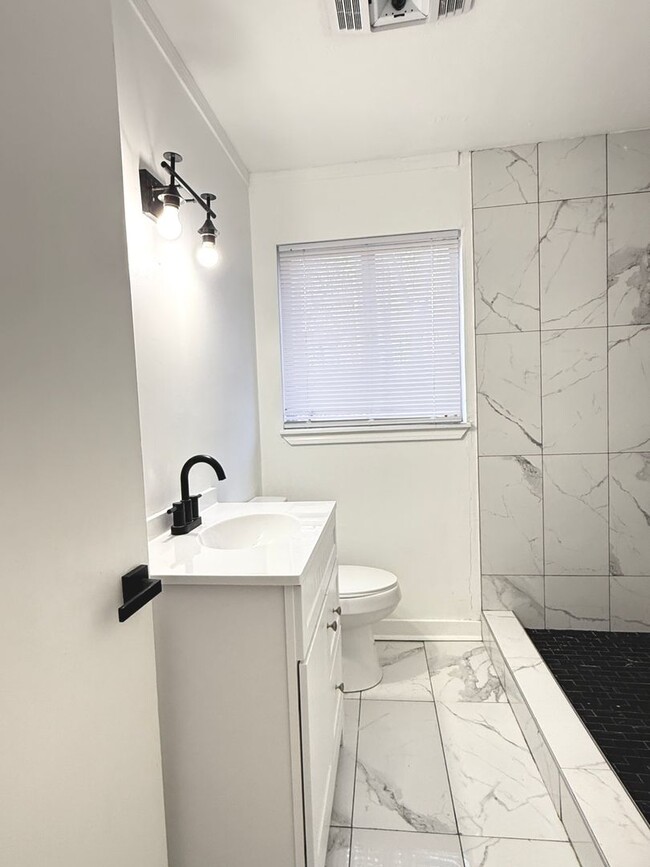 Photo - Beautiful Fully Remodeled 3-Bedroom, 1-Bathroom Home in Little Rock - Near UALR!