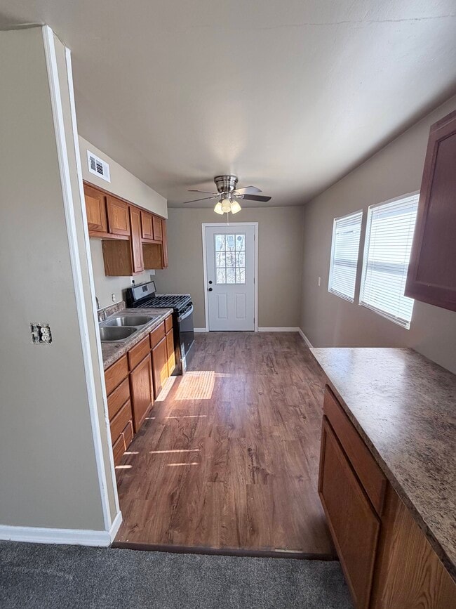 Photo - 4914 North Best Street