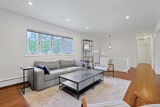 Photo - 8 Duers Ct