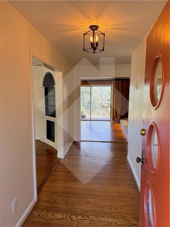 Photo - 140 Spring Dr