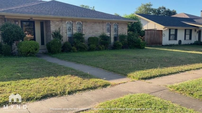 Photo - 810 Bradfield Dr