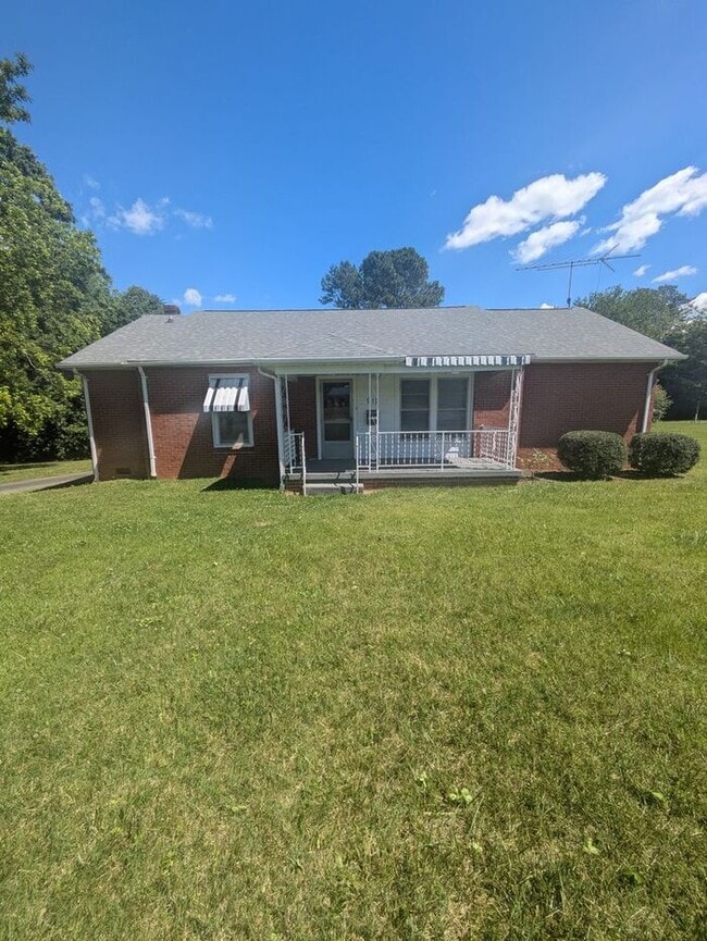 2BD/2BA Single Family Home in Conover - 2BD/2BA Single Family Home in Conover