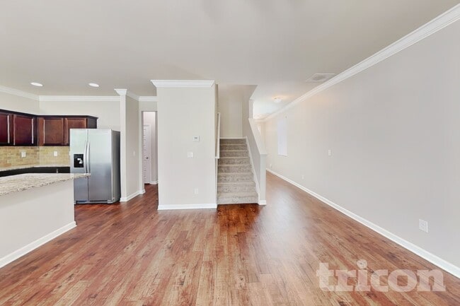 Photo - 1095 Lear Dr