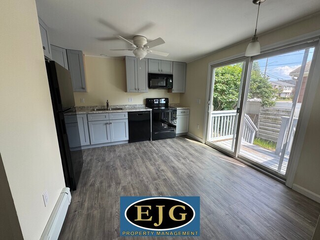 Photo - 158 Beech St