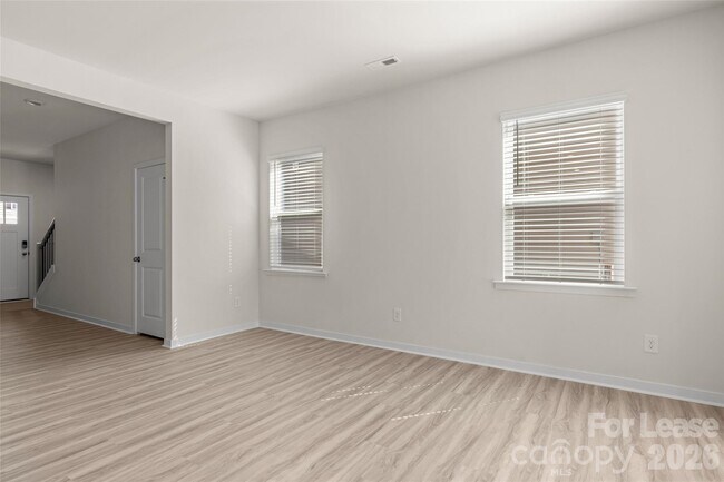 Photo - 12027 Zazu Wy