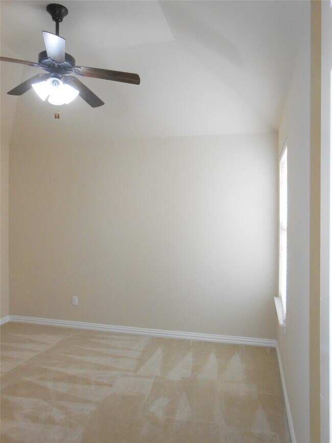 Photo - 11 Vershire Cir