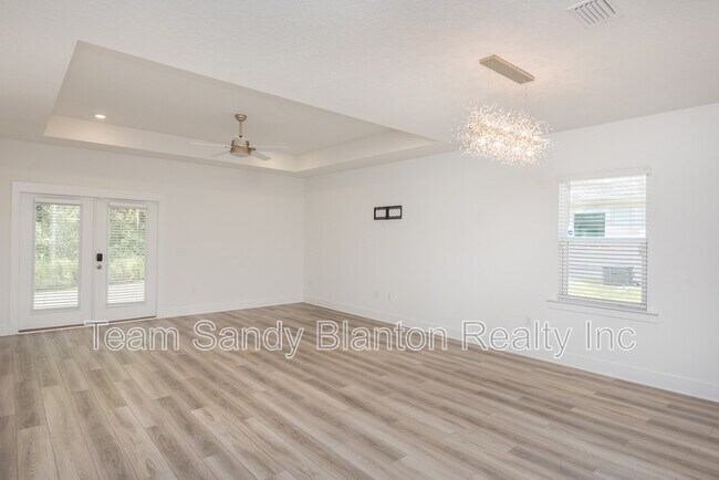 Photo - 874 Windhill Dr