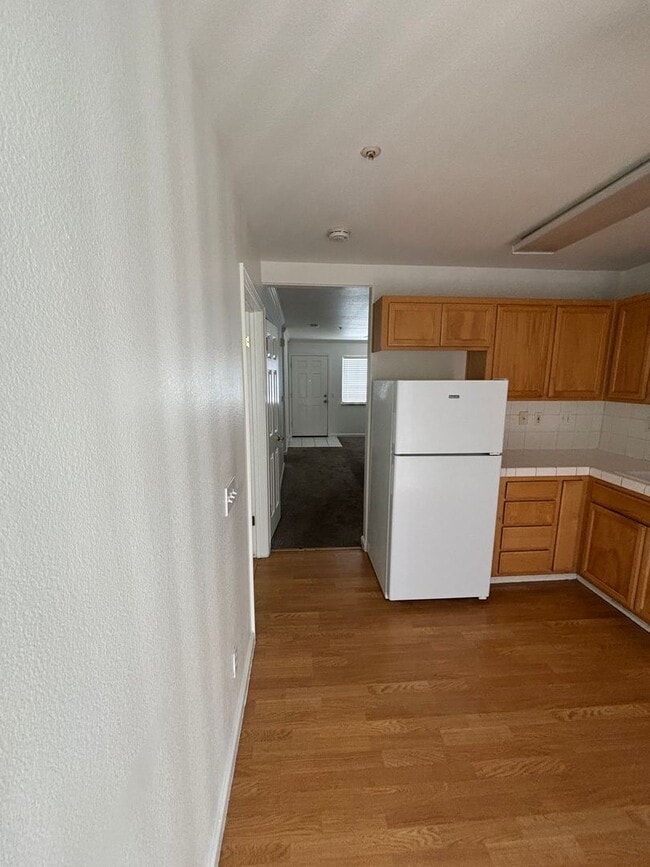 Photo - 2 Bedroom, 1 Bath Apartment in Gated Community Available Now!