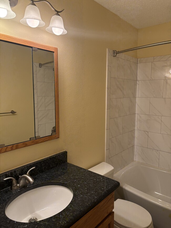 Photo - 106 Hollywood Dr