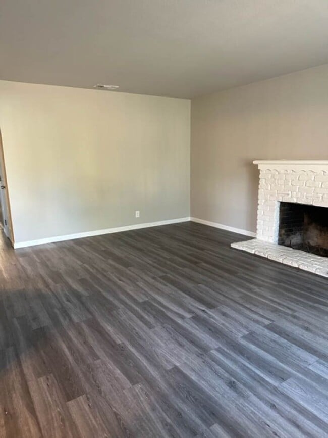 Photo - Desirable 3 bedroom 2 bath home