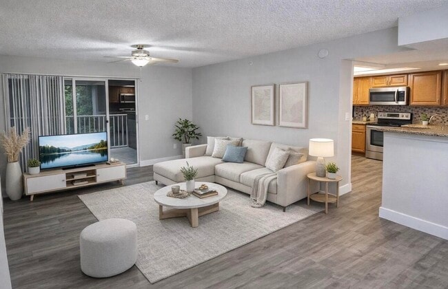 Building Photo - 5021 Wiles Rd Unit 205