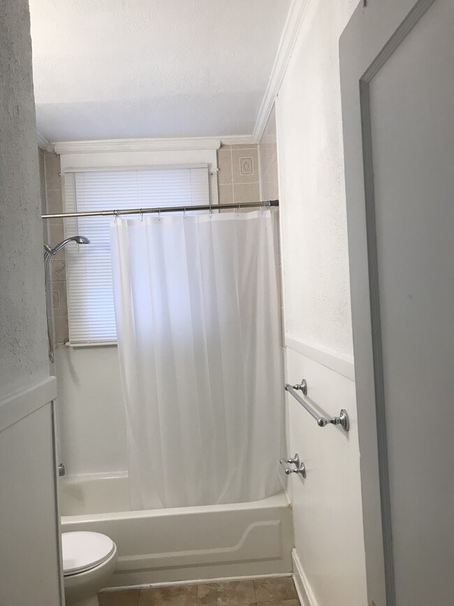 Building Photo - 109 S Osceola Ave Rental