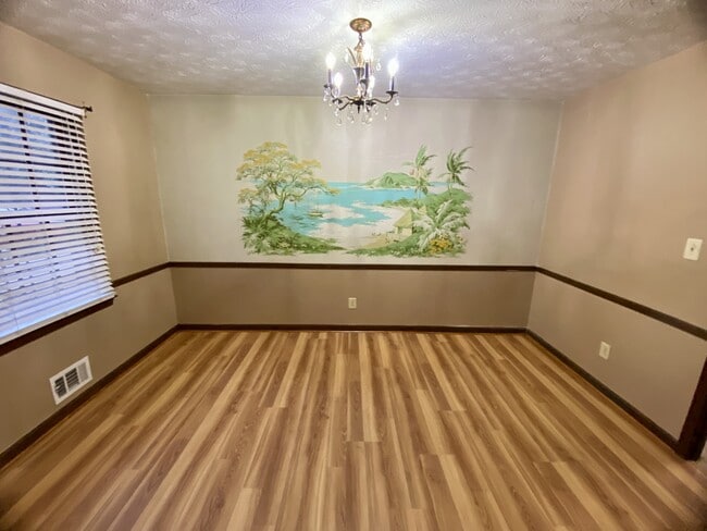 Photo - 1953 Hwy 138 SW