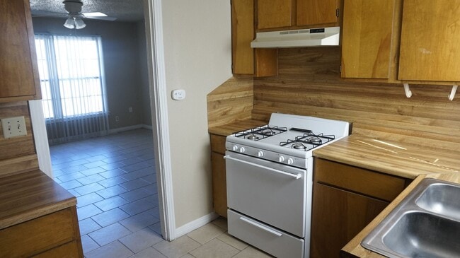 Photo - 912-912 Williamson Dr Unidad 910