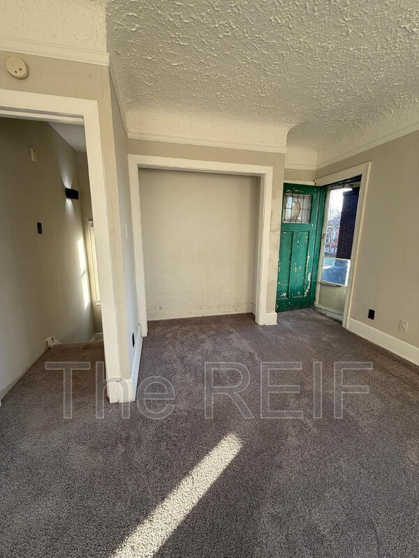 Photo - 16188 Lawton St Unit 2 Upper