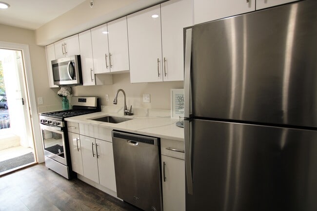 59 Strathmore Rd