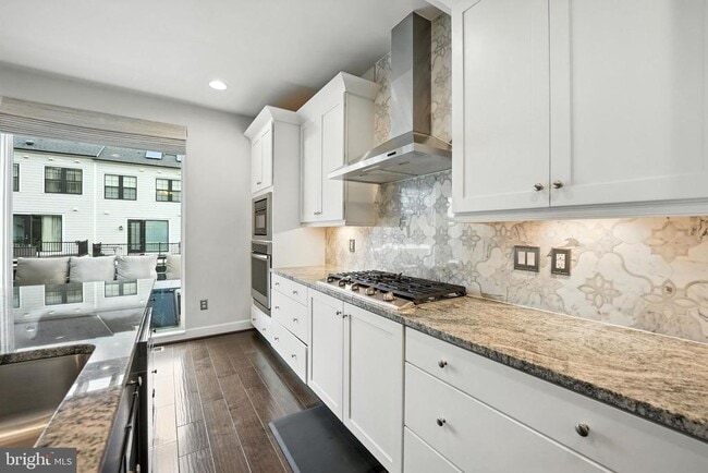 Photo - 610 Watermans Dr