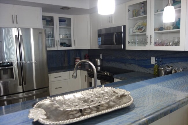 Photo - 5701 Collins Ave Unit 1510