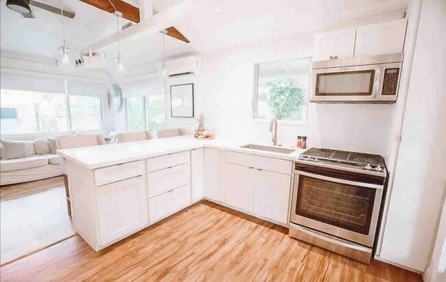 Photo - 328A Oneawa St