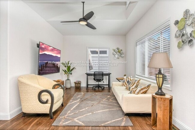 Photo - 6431 Salem St