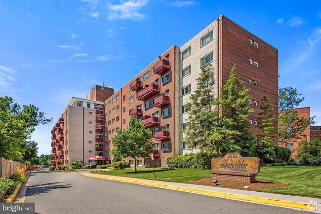 Building Photo - 1830 Columbia Pike Unit 409 Rental