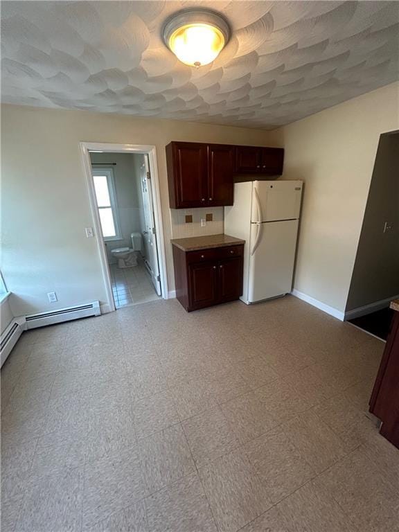 Photo - 591-591 Main St