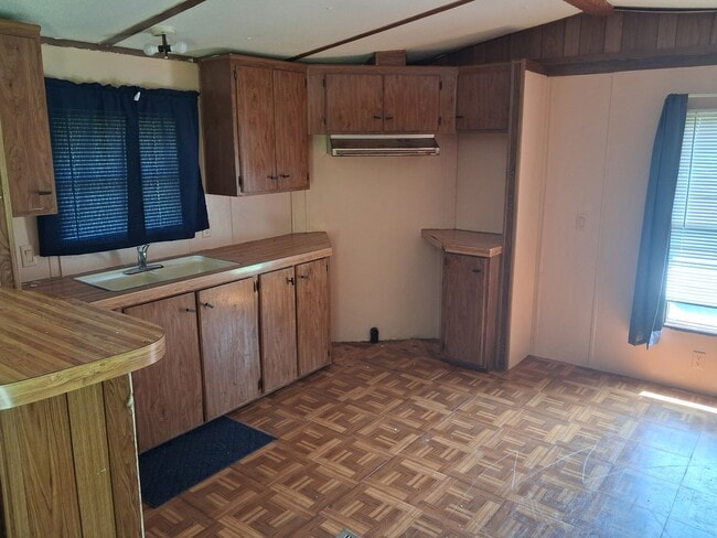 Building Photo - 4791 VA-47