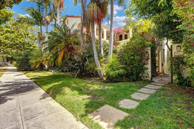 Building Photo - 456 Smithwood Dr Unit 456 1/2