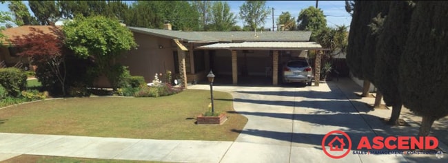 Building Photo - Lovely Home In Wasco!