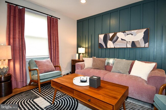 Photo - 503 Woodston Rd