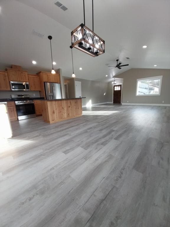 Photo - 330 Hazel Way