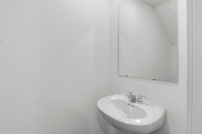 Photo - 21006 Longwitton Ln