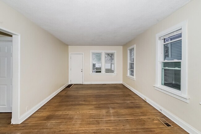 Photo - 3820 Jackson St NE