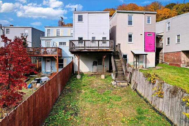 Photo - 329 Bedford St Townhome