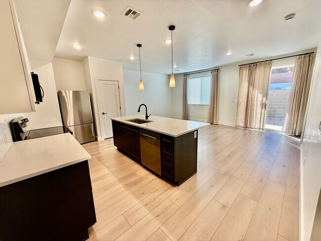 Photo - Spacious 3-BR Townhome in Washington
