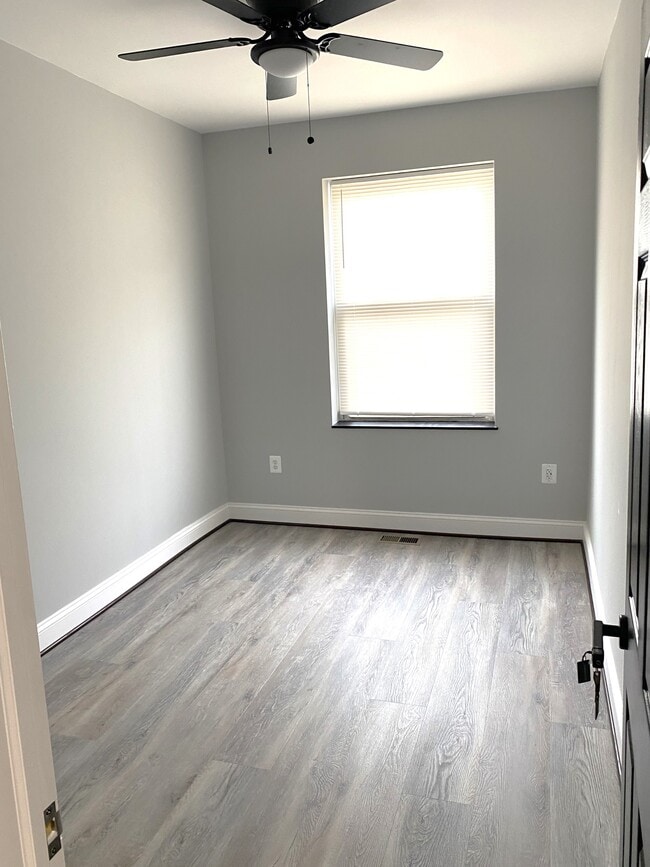 Photo - 3523 Edmondson Ave