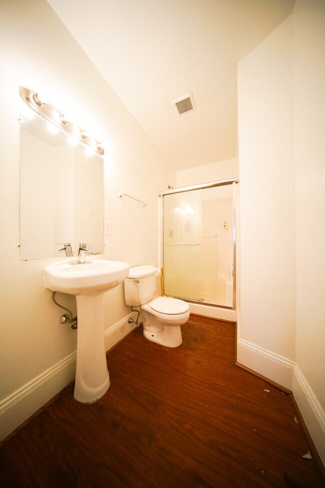 Photo - 48 Ashford St Unit 1