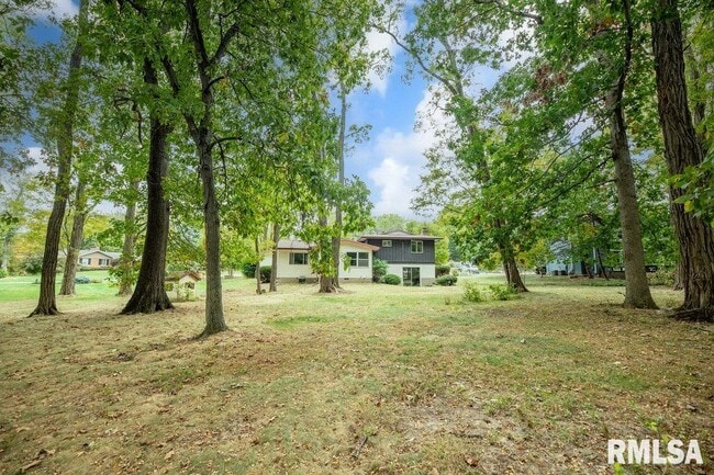 Photo - 9019 N Locust Ln