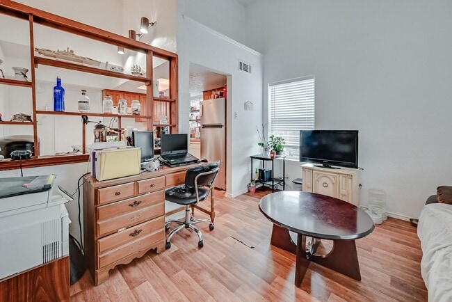 Building Photo - 311 Kings Way Dr Unit E Rental