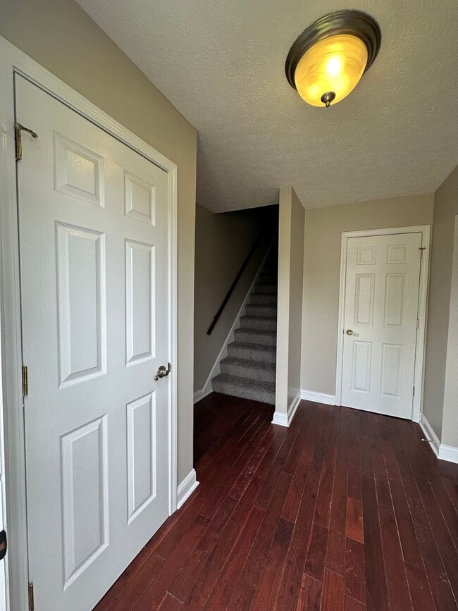 Photo - Spacious, Recently Updated J-Town 4BR / 1.5 BA Home for Rent!